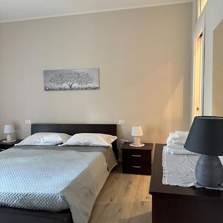 Casa Erminia Appartement Caserta Buitenkant foto